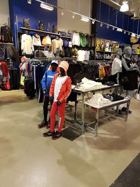 adidas outlet dfo